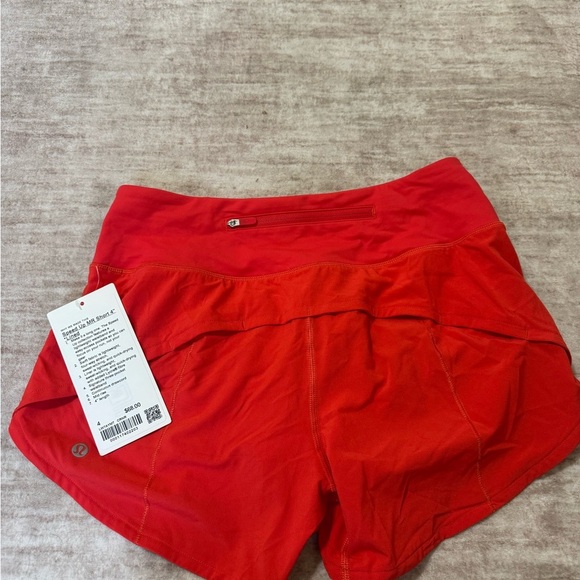 Lululemon Speed Up shorts 4” size 4 carnation red brand new - Picture 5 of 8